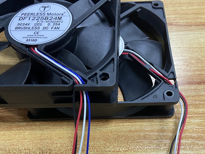 直流风扇三根线展示 直流风扇三根线展示