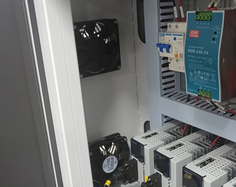 1732005492940261.jpg 机柜风扇2.jpg